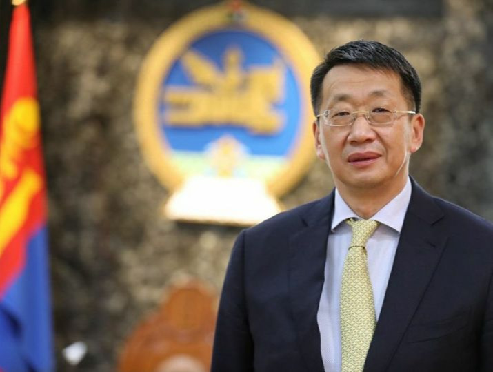 НЭГ ХЭСЭГ НЬ ХУУЛИЙН ДЭЭР,  НӨГӨӨ ХЭСЭГ НЬ ХУУЛИЙН ДООР АМЬДРАХ ЁСГҮЙ